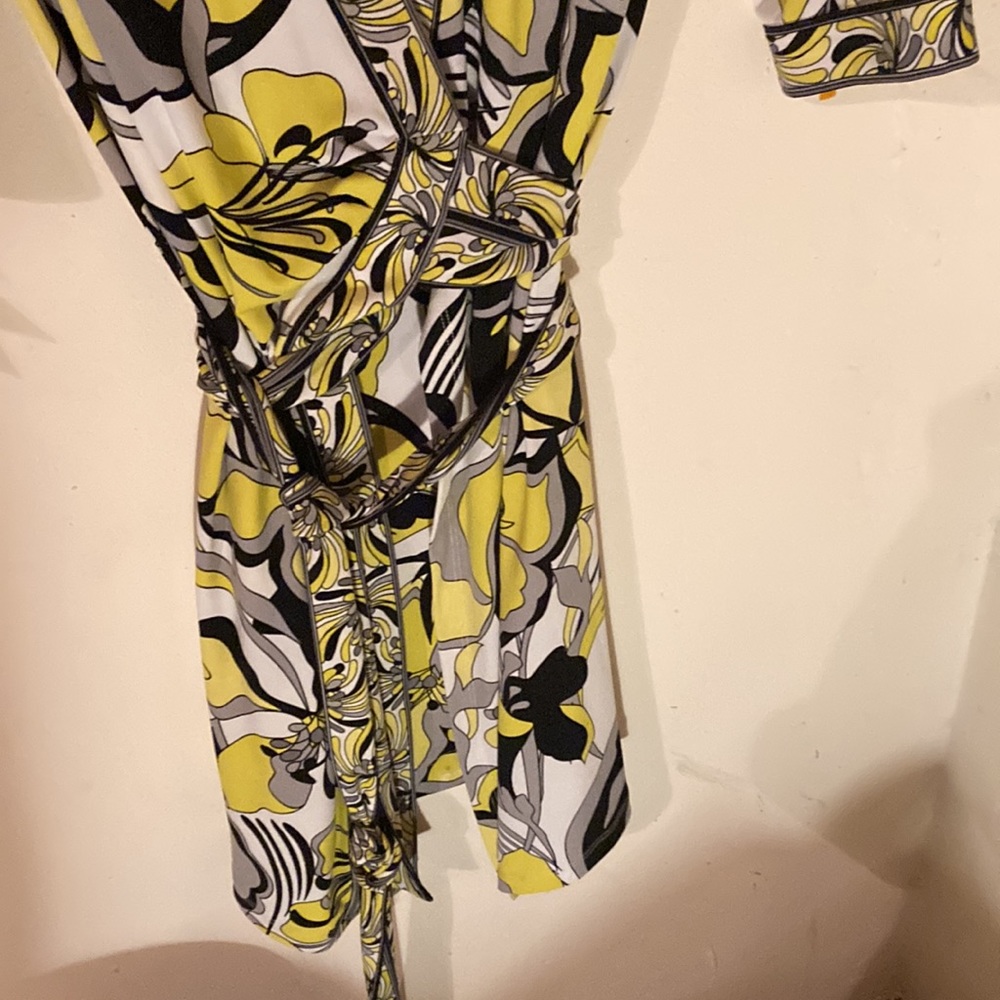FABULOUS MOD WRAP DRESS! - Picture 3 of 3